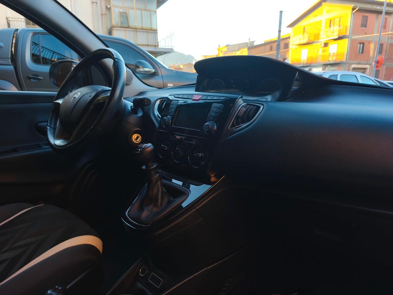 Lancia Ypsilon 1.2 GPL 69 CV 5 porte Ecochic