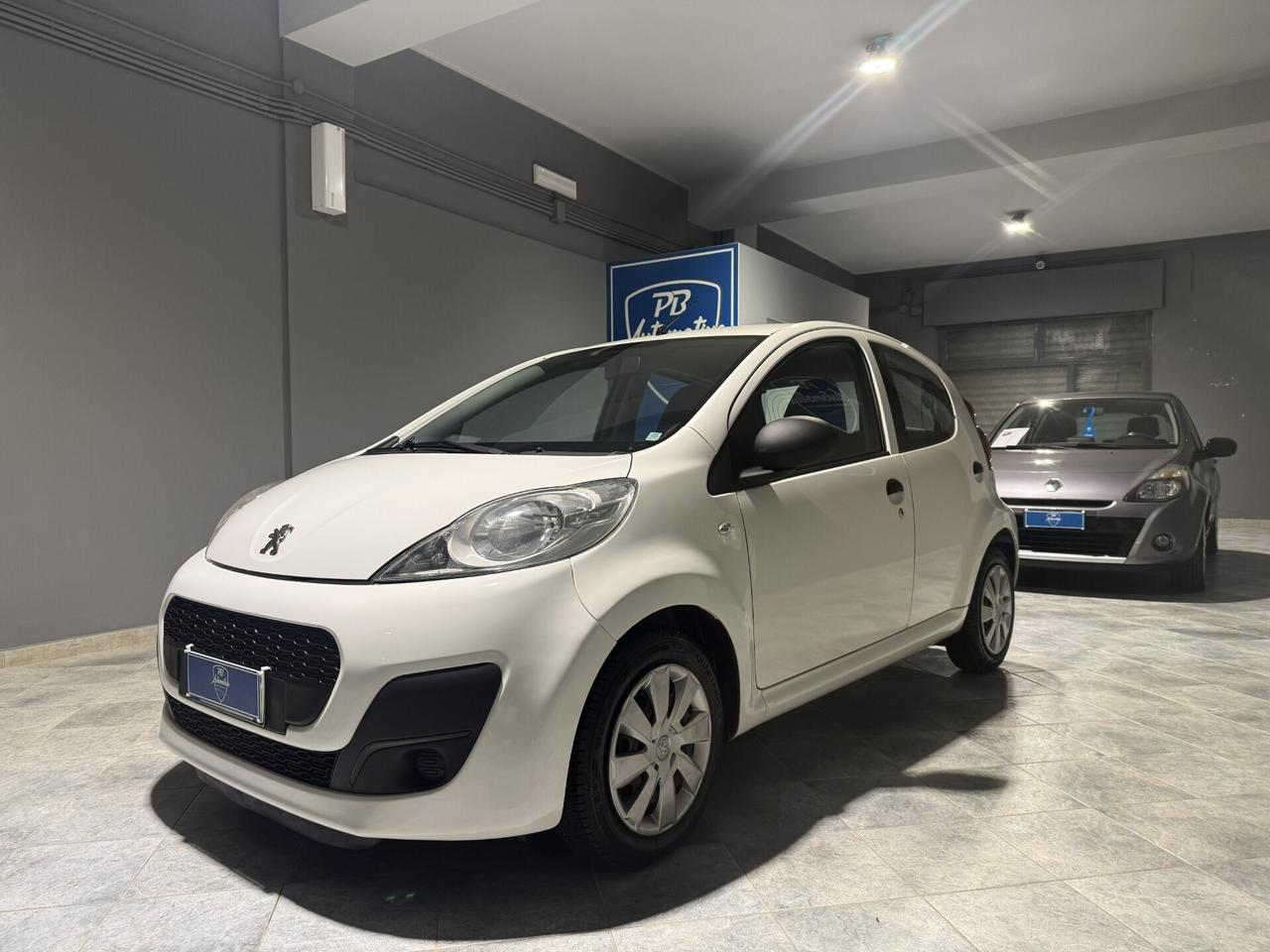 Peugeot 107 1.0 URBAN MOVE 5 PORTE UNICO P.