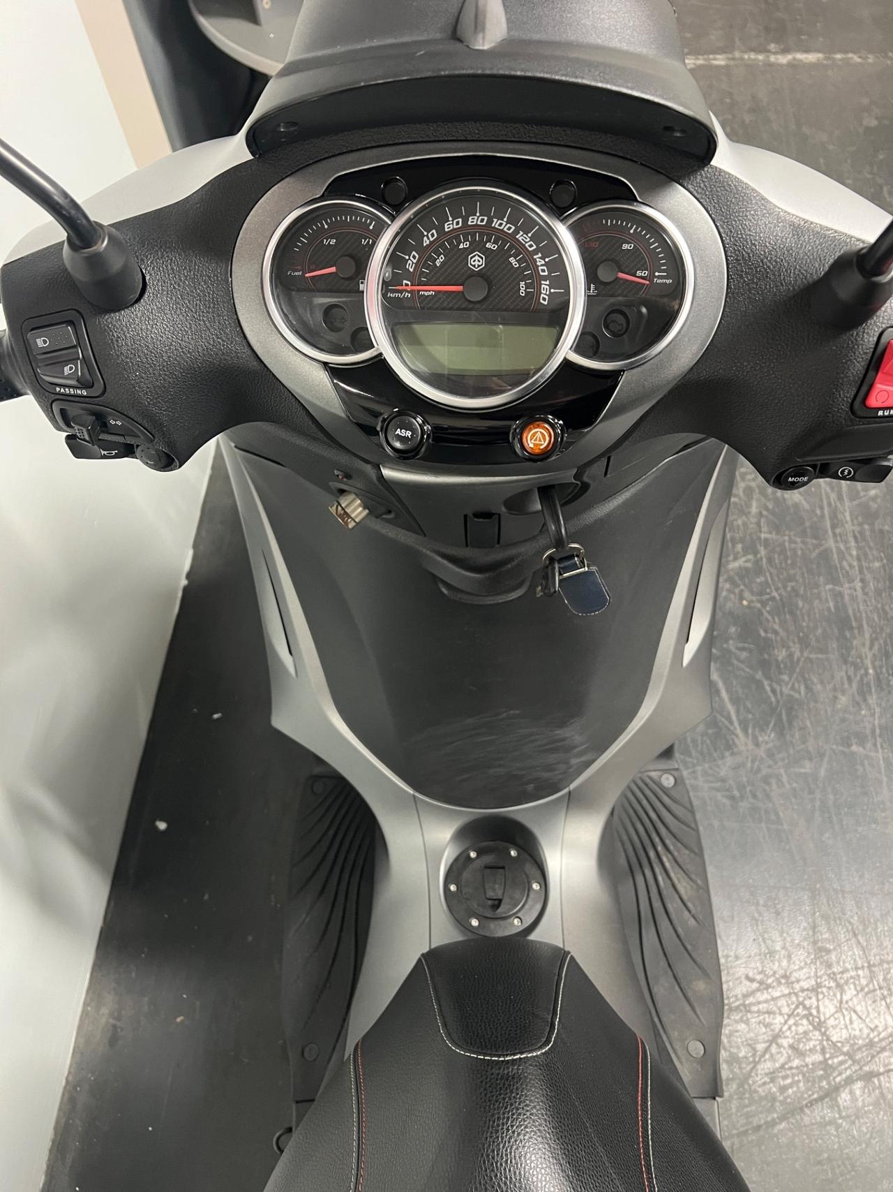 Piaggio Beverly 300 S