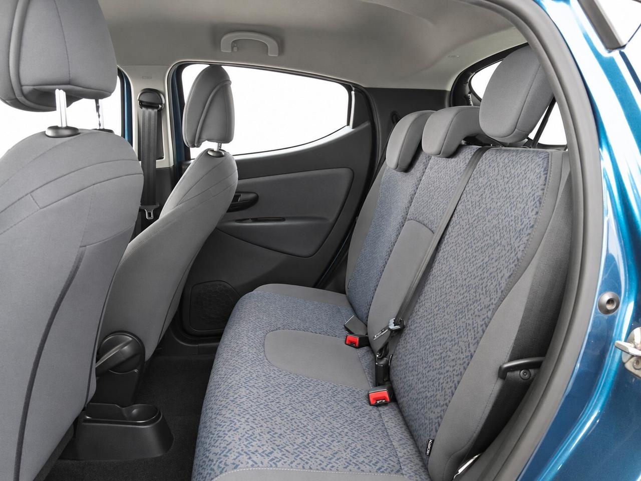 Lancia Ypsilon 1.0 FireFly 5 porte S&S Hybrid Silver