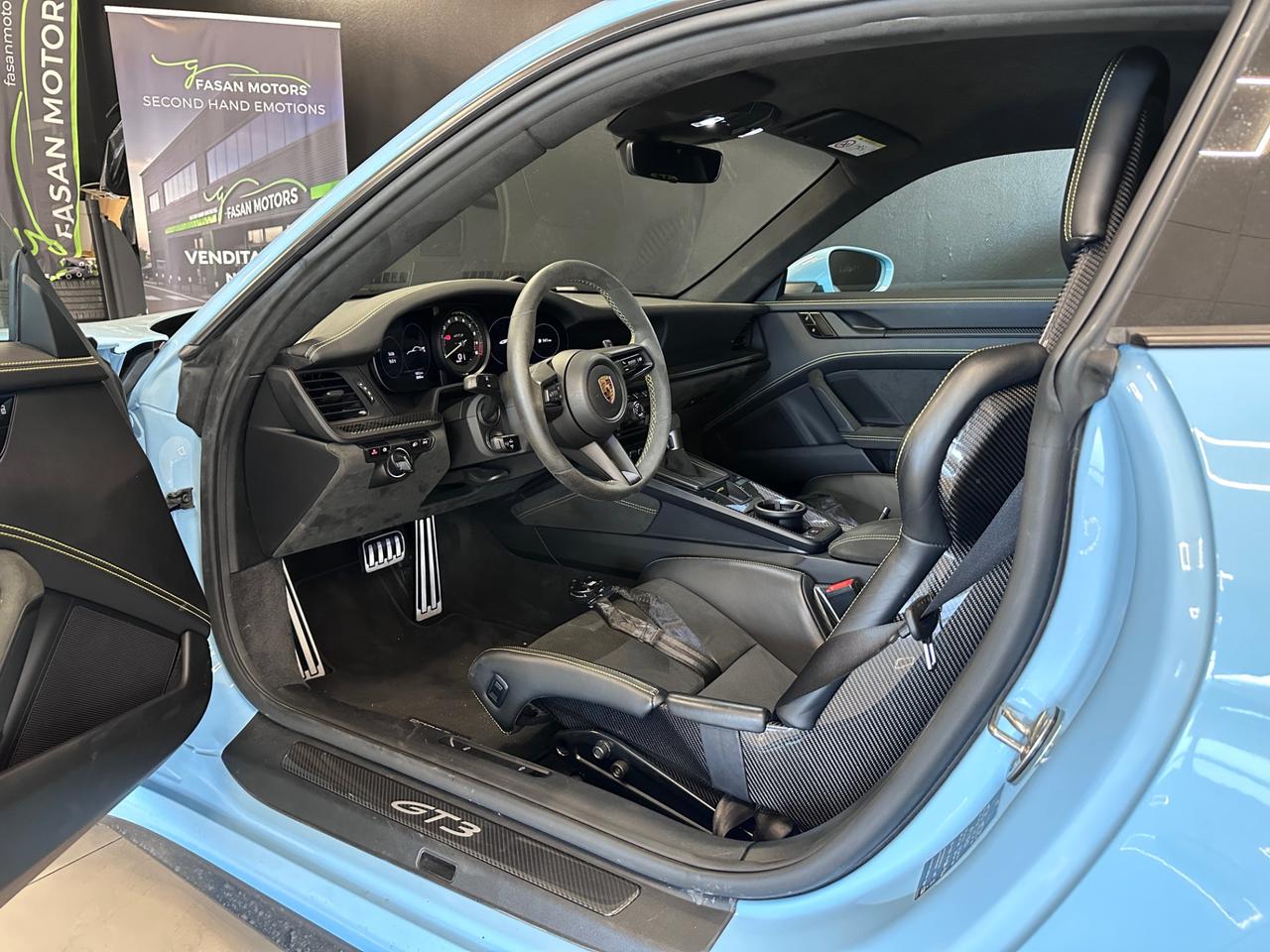 Porsche 911 Coupe 4.0 GT3 auto