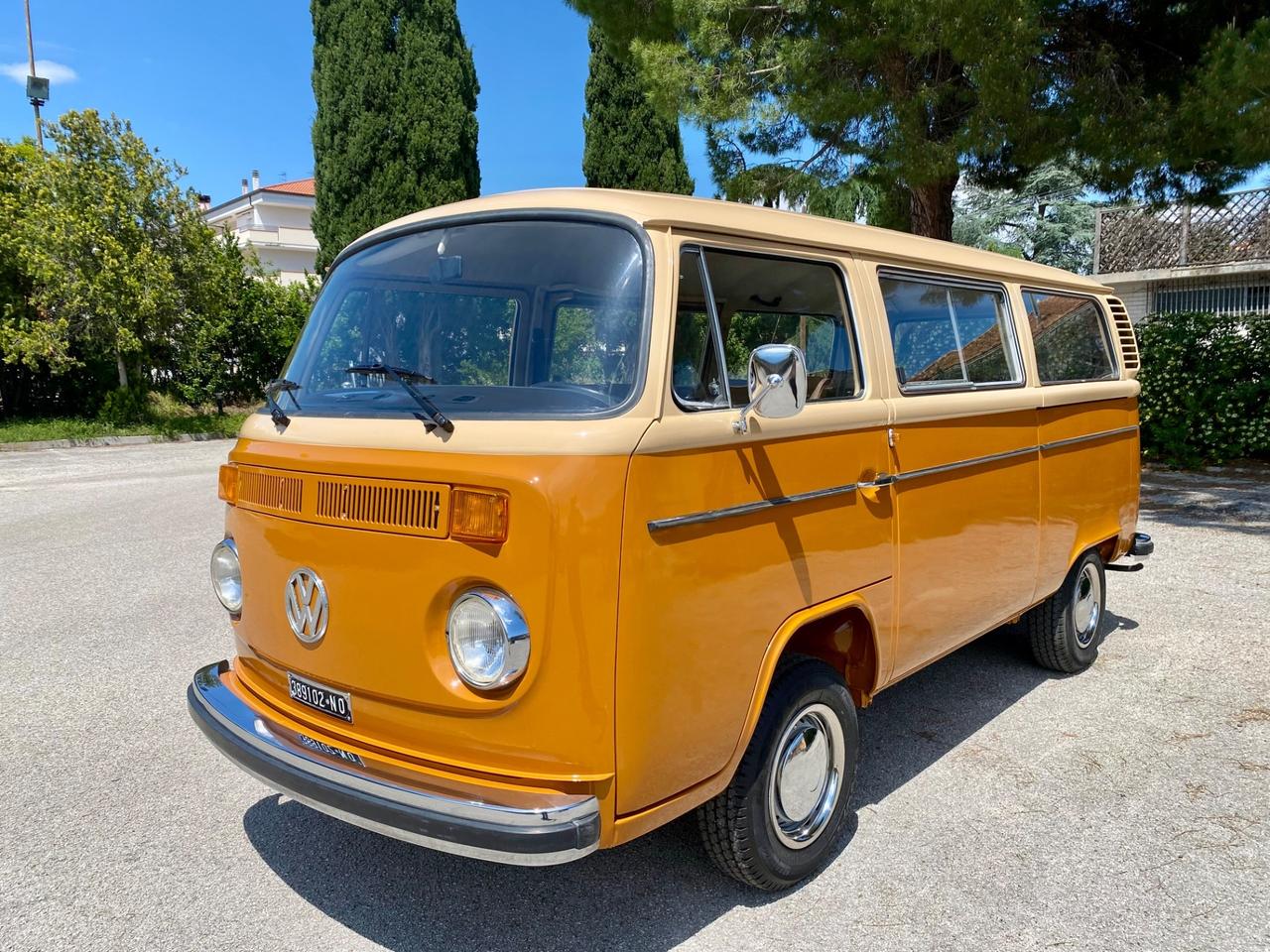 Volkswagen T2 VOLKSWAGEN T2 Bus 9 POSTI LUSSO