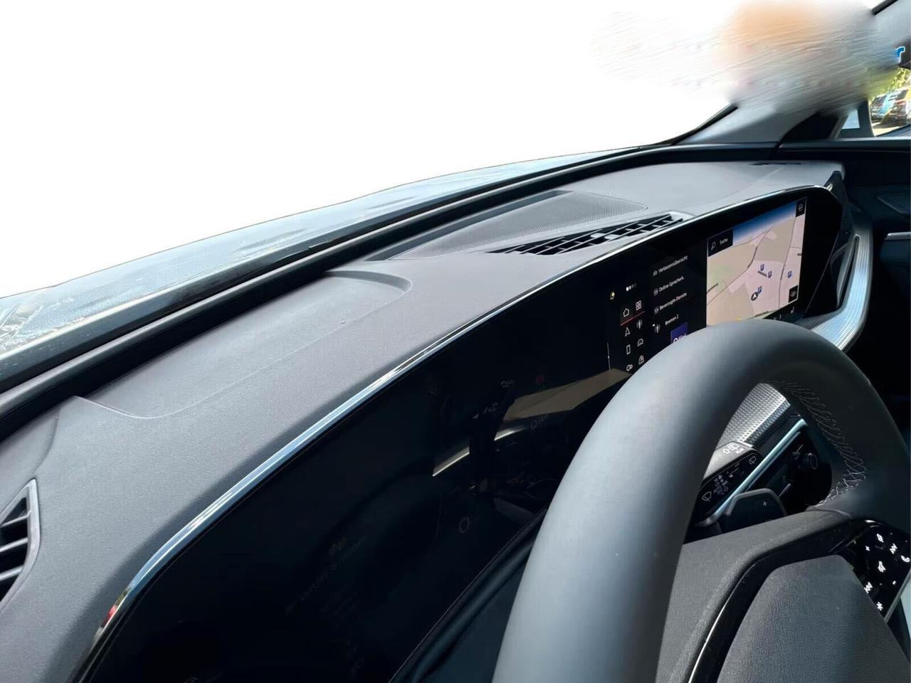 Audi Q5 quattro AHK+NAVI+LED+SHZ+PDC !!Finanzio Fini a 180 Mesi Ant 0 rata 200 mese!!