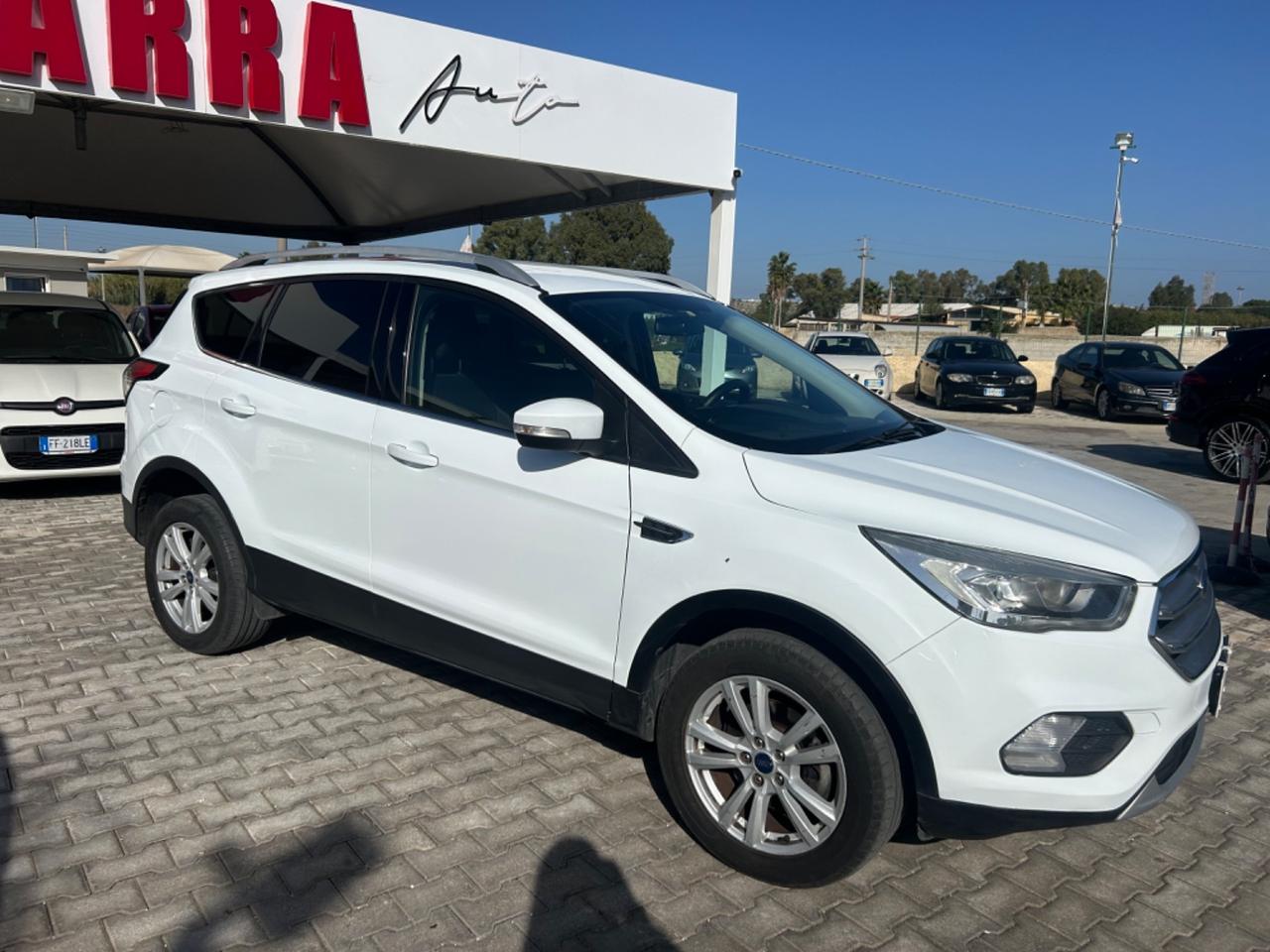 Ford Kuga 1.5 TDCI 120 CV S&S 2WD Titanium