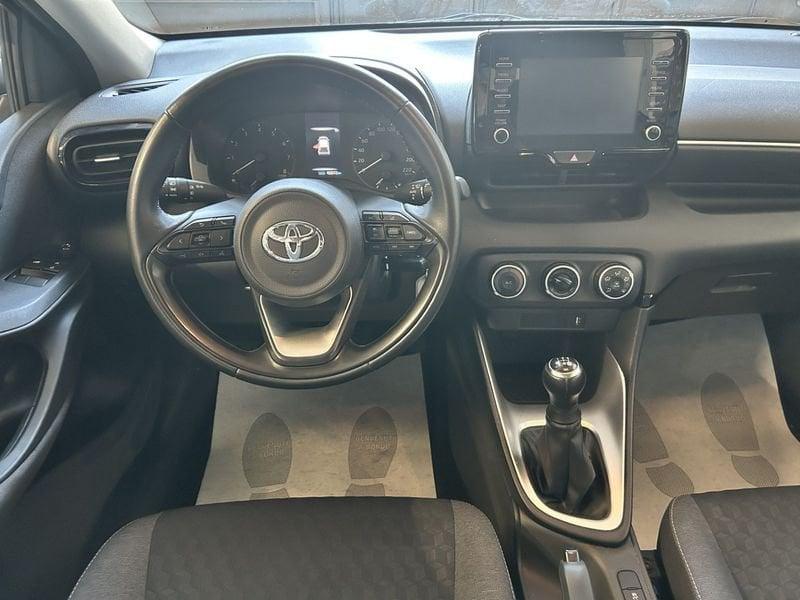 Toyota Yaris 1.0 5 porte Active