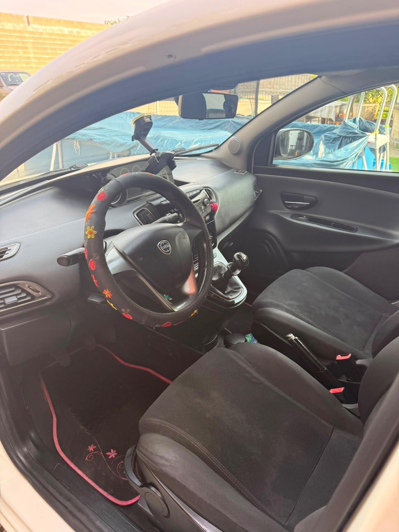 Lancia Ypsilon 1.2 Noleggio breve lungo termine