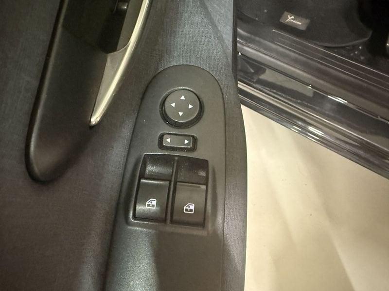 Lancia Ypsilon Ypsilon 1.0 FireFly 5Pt S&S Hybrid Ecochic Gold
