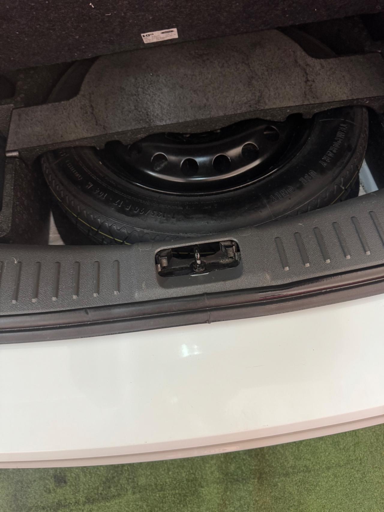 Ford Kuga Kuga+ 2.0 TDCi 140 CV 2WD DPF