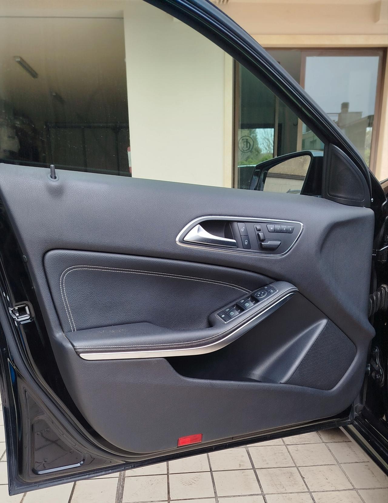 Mercedes-benz A 200 CLASSE CDI BlueEFFICIENCY Premium Amg