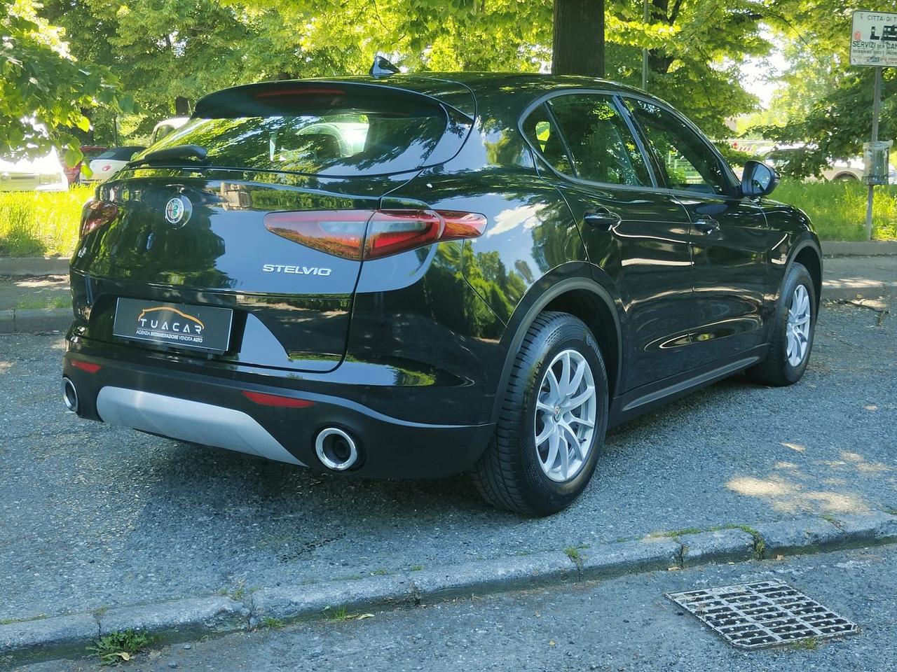 Alfa Romeo Stelvio 2.2 TD Business Q4 190 #10819