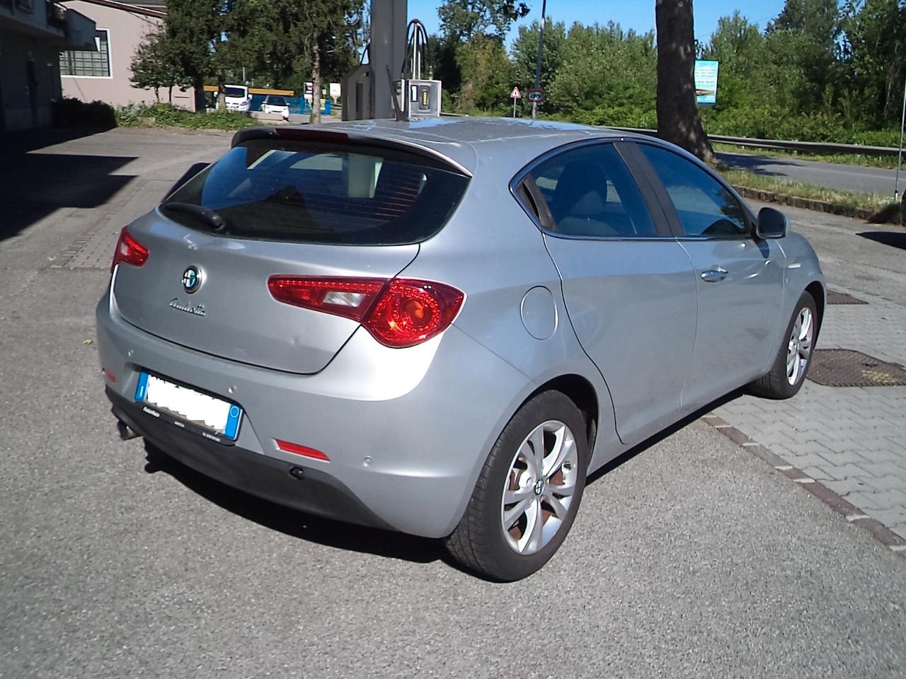 Alfa Romeo Giulietta 1.6 JTDm-2 105 CV Distinctive
