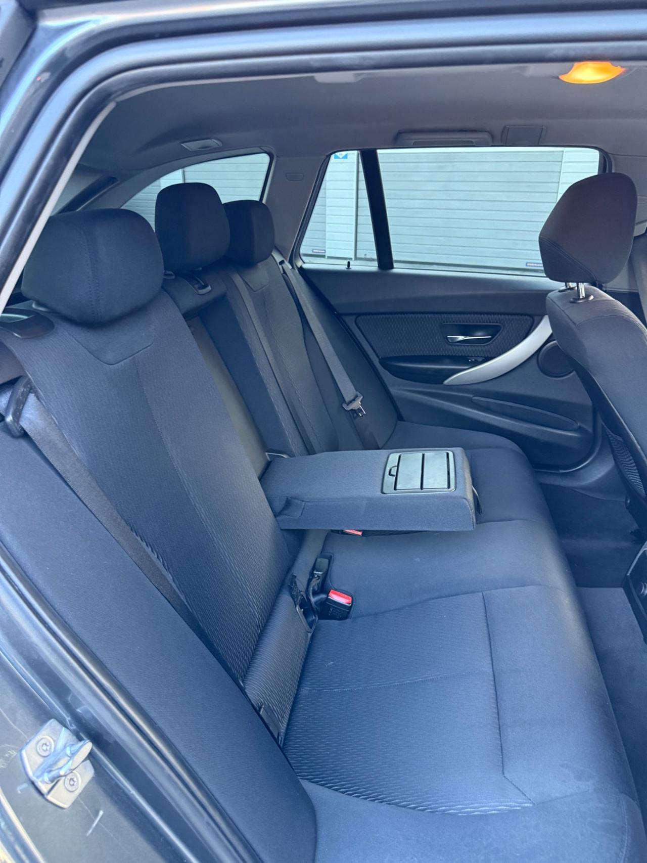 Bmw 318 318d Touring Luxury