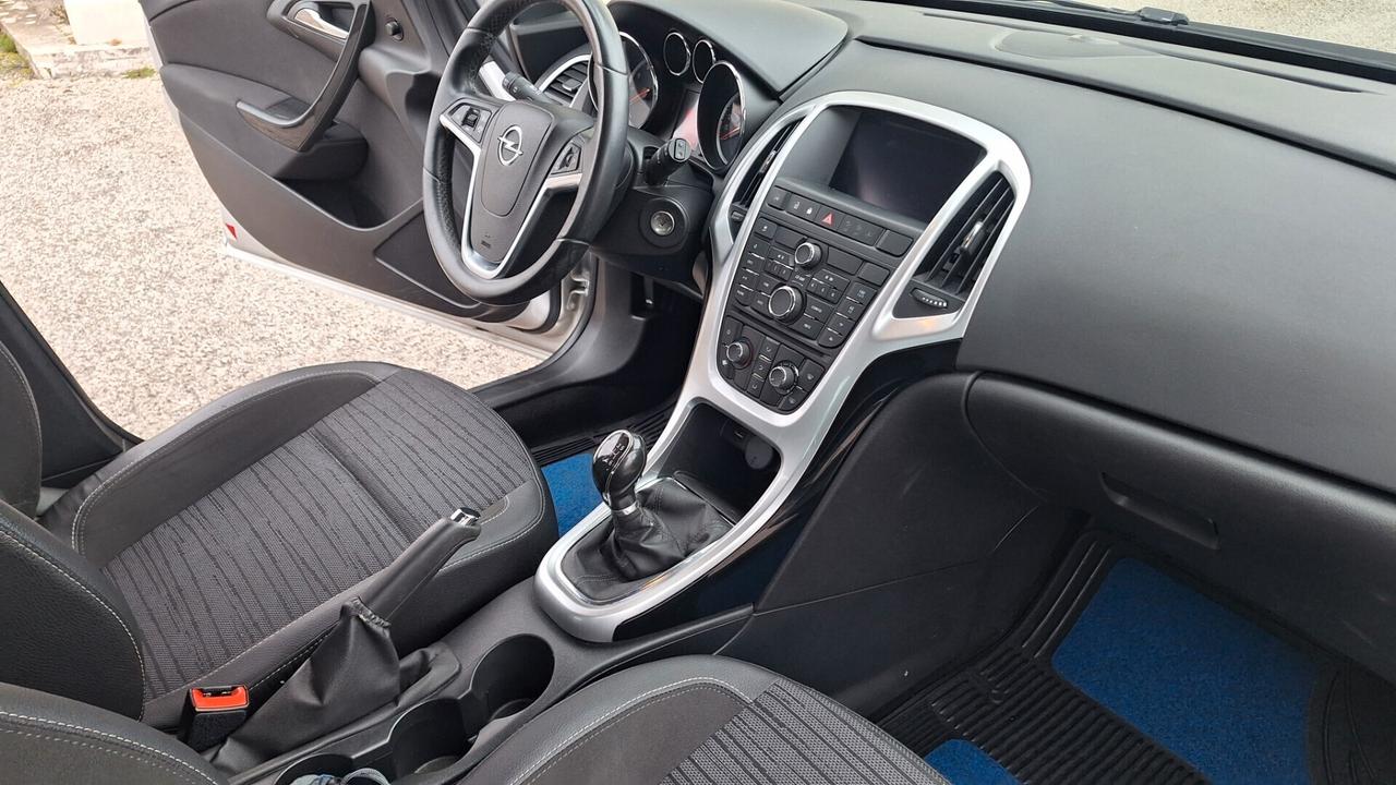 Opel Astra 1.4 Turbo 140CV 5 porte GPL Tech Cosmo