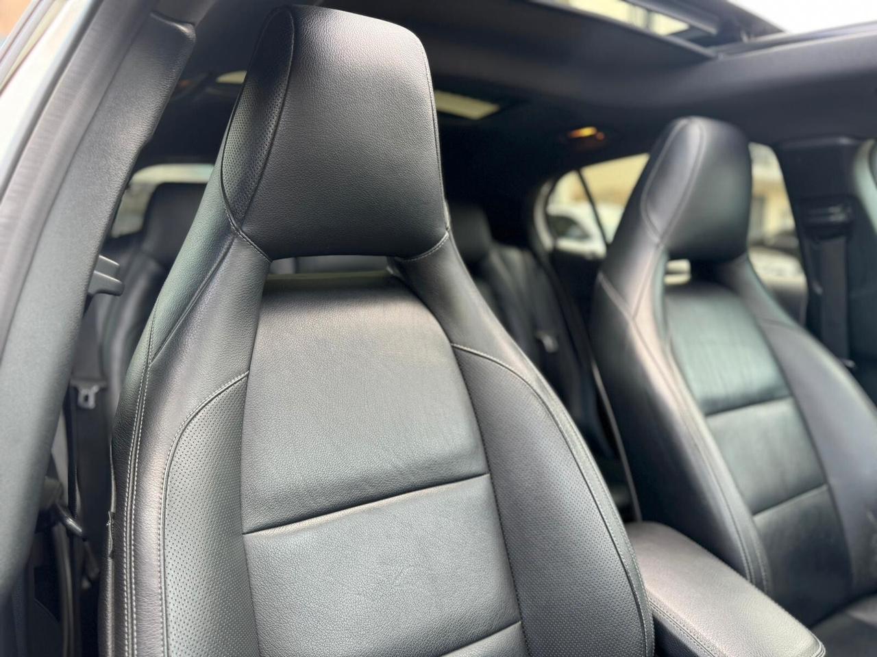 Mercedes-benz GLA 180 d Sport TETTO APRIBILE