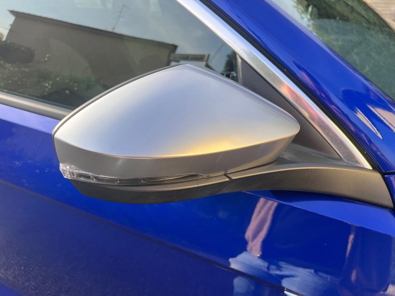 Volkswagen T-Roc 2.0 TSI R R Line #7984