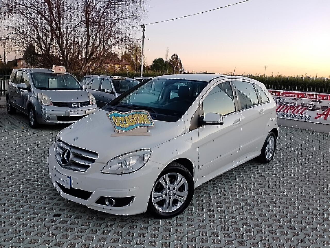 Mercedes-benz B 180~DIESEL~215.000~GARANZIA~2011