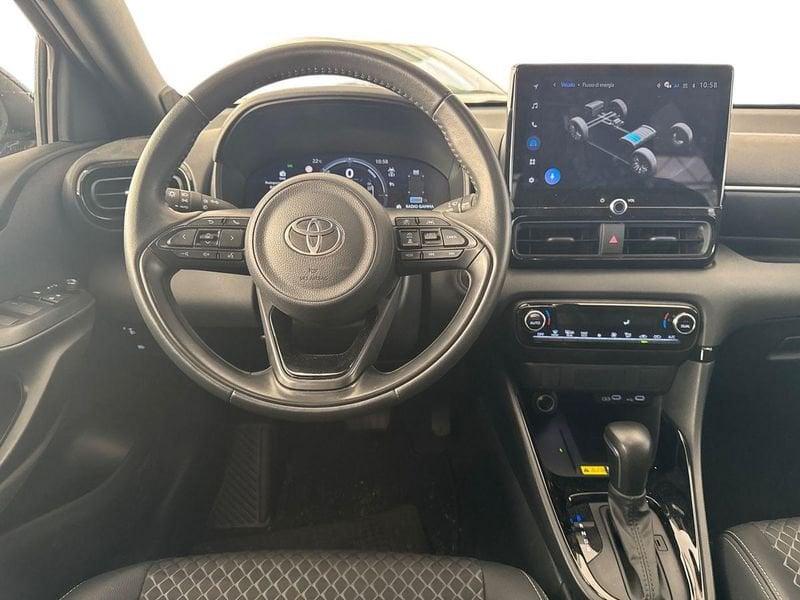 Toyota Yaris 15H 130HP LOUNGE MY25