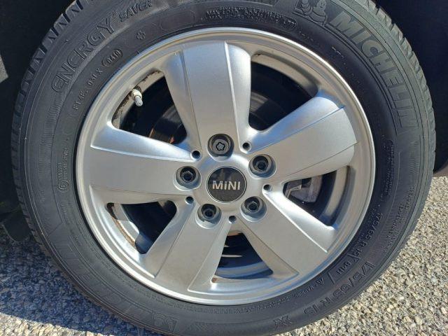 MINI Cooper D 1500 5 PORTE 116CV AUTOM. NAV PDC CERCHI ITALIA