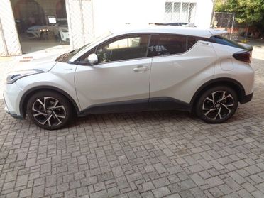 Toyota C-HR 1.8 Hybrid E-CVT Active NESSUN VINCOLO DI FINANZIAMENTO