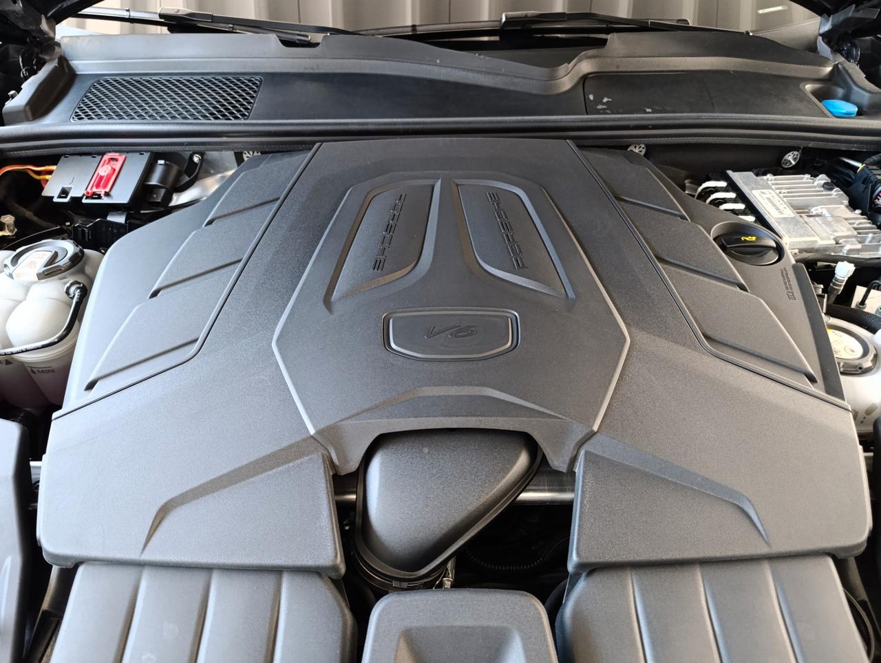 Porsche Cayenne Coupe 3.0 e-hybrid 5p.ti tiptronic