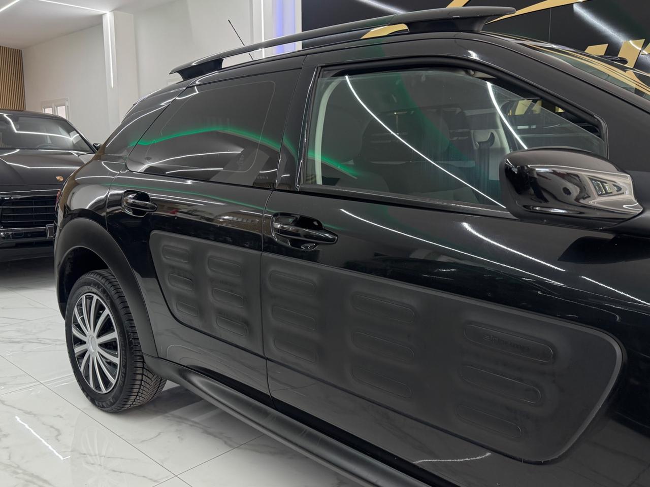 Citroen C4 Cactus BlueHDi 100Cv Shine