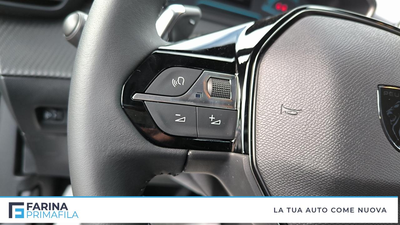 PEUGEOT 2008 Style Hybrid 136 e-DCS6