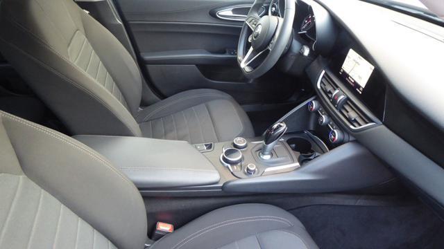 ALFA ROMEO Giulia 2.2 Turbodiesel 136 CV AT8 Business