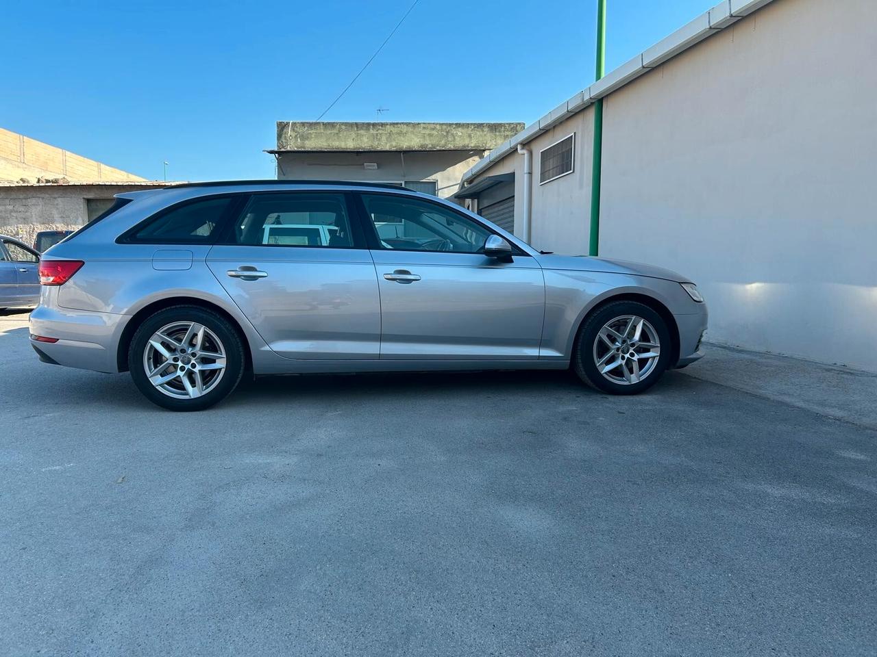 Audi A4 Avant 2.0 TDI 150 CV ultra S tronic Business Sport