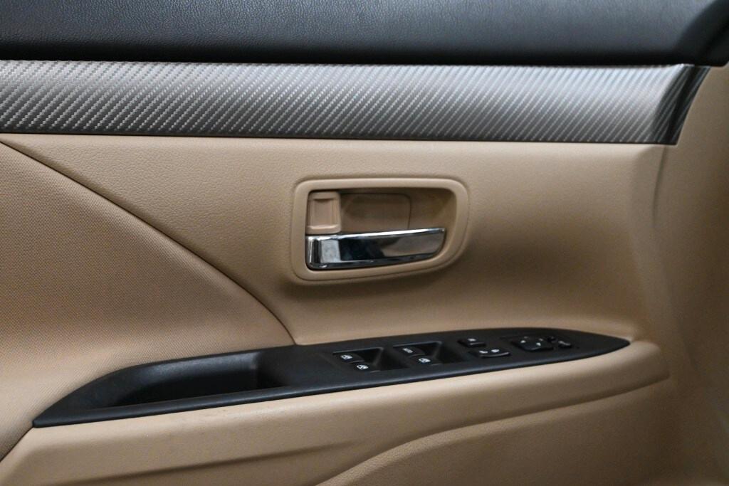 MITSUBISHI Outlander 3ª serie Outlander 2.2 DI...