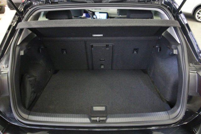 VOLKSWAGEN Golf 1.5 TGI DSG Style 130 CV