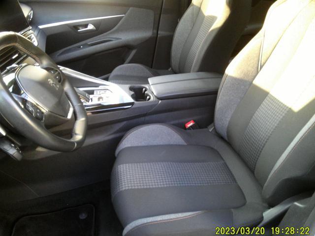 PEUGEOT 3008 BlueHDi 130 S&S Active Business