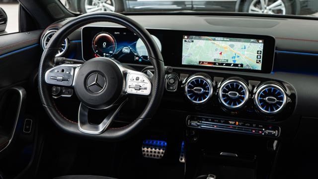 MERCEDES-BENZ CLA 200 d Shooting Brake Premium UNIPRO