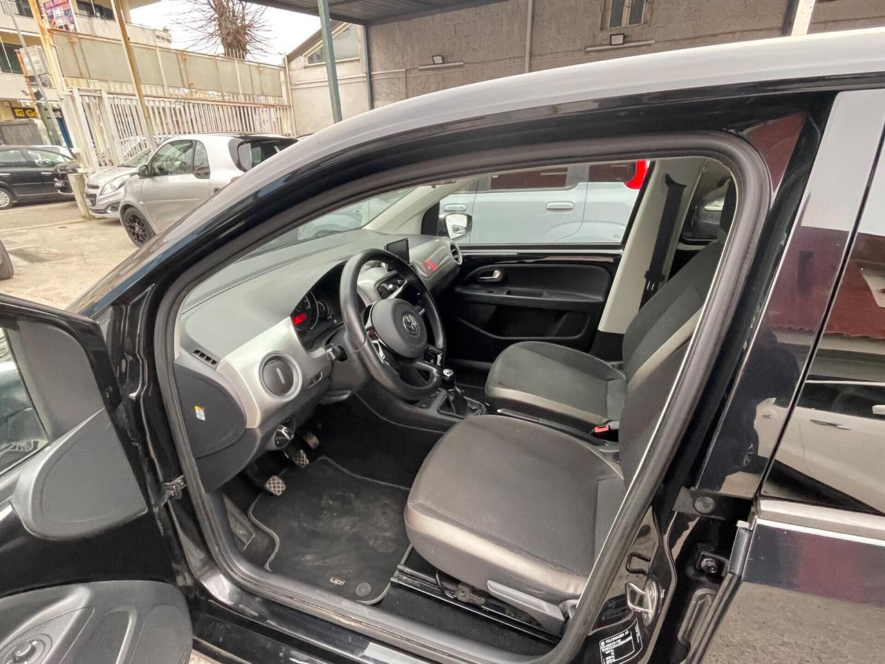 Volkswagen up! 1.0 75 CV 5p. high