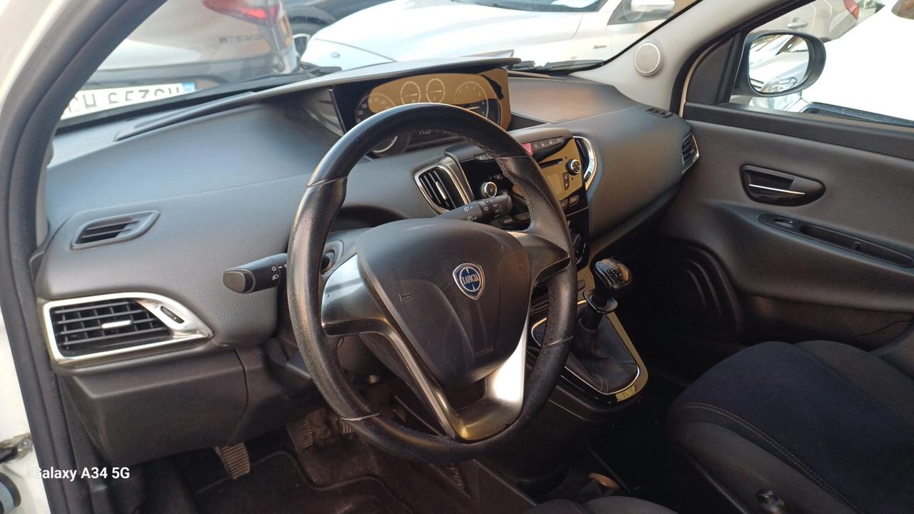 Lancia Ypsilon 1.2 69 CV 5 porte GPL Ecochic Gold