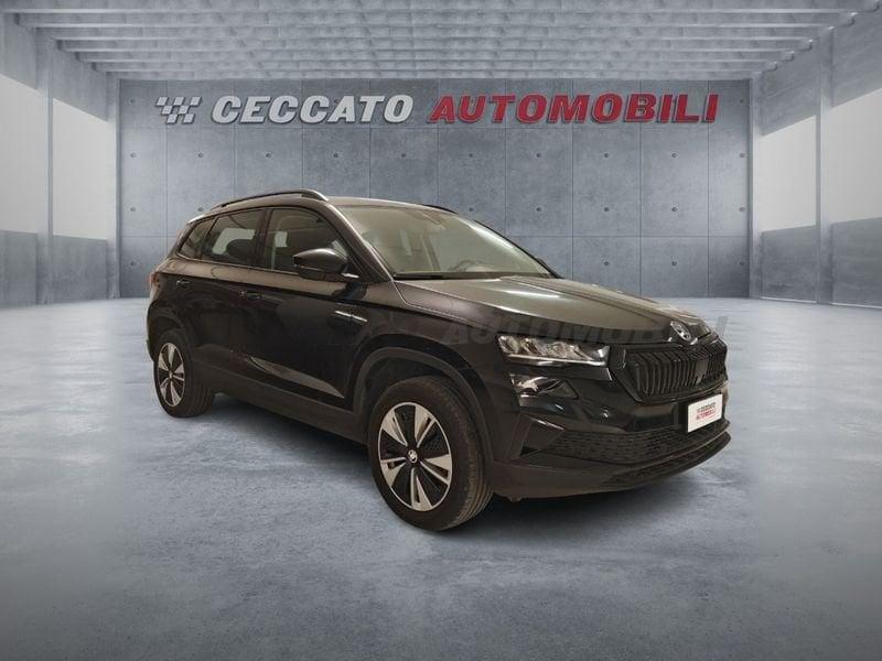 Skoda Karoq 2022 1.0 tsi Executive 110cv