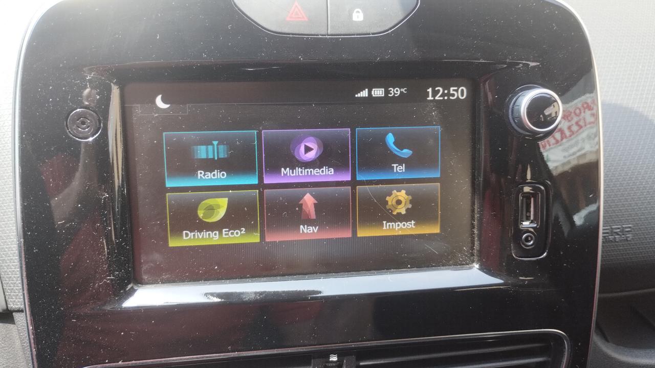 Renault Clio dCi 8V 75 CV 5 porte Moschino Zen NEOPATENTATI