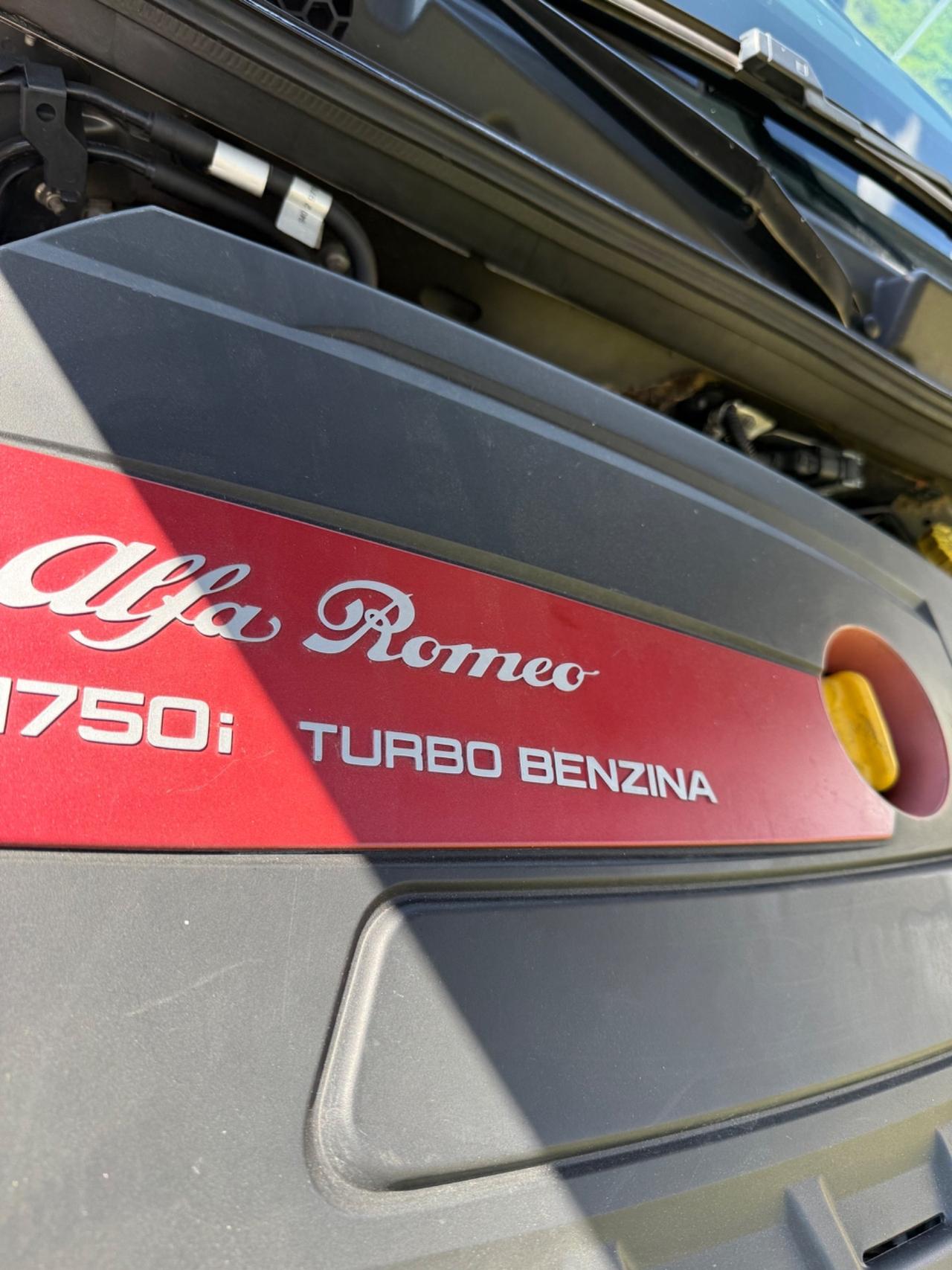 Alfa Romeo Giulietta 1750 TBi Quadrifoglio Verde
