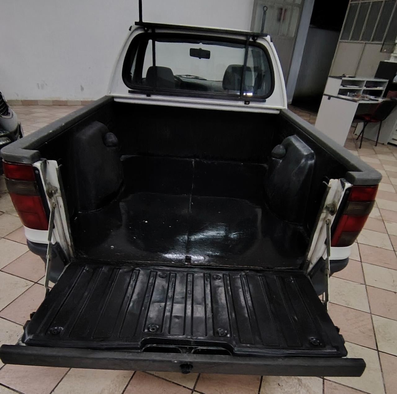 Skoda Pick-up 1.3 LX Cassonato