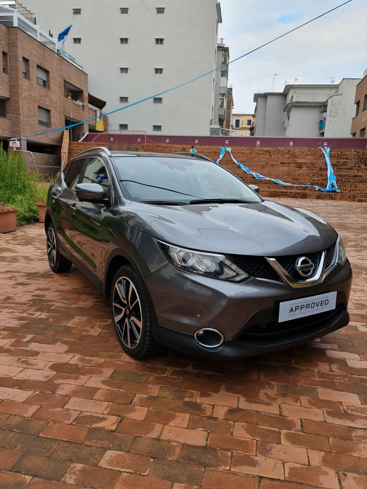 Nissan Qashqai 1.6 dCi 2WD TEKNA Tetto PANORAMICO PELLE CERCHI IN LEGA 19" 4 TELECAMERE FULL LED