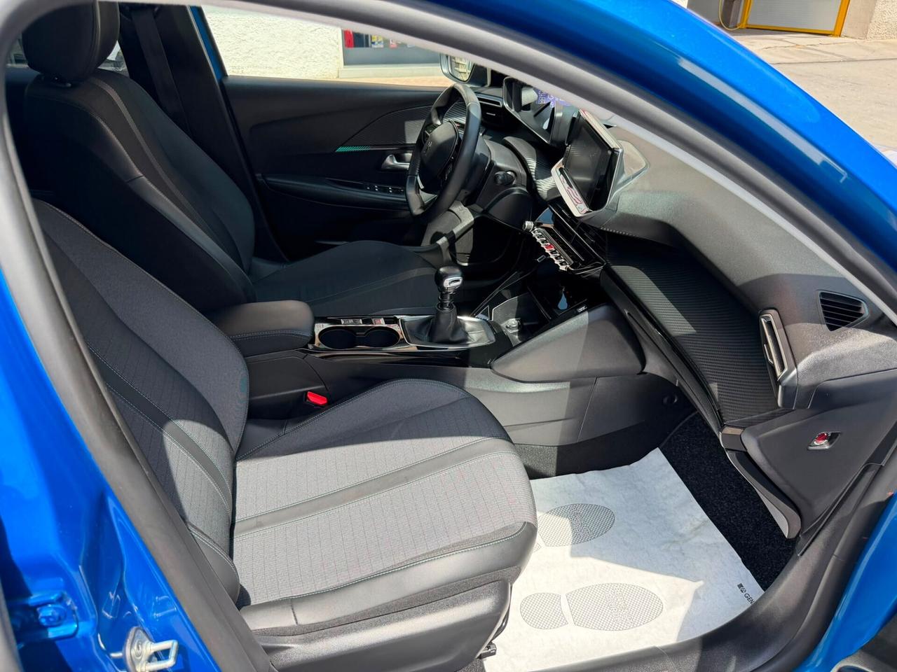 Peugeot 208 Allure Pack 100 CV 2023