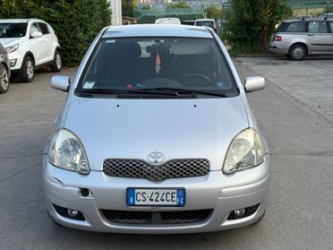 Toyota Yaris 1.0i 16V cat 5 porte Sol