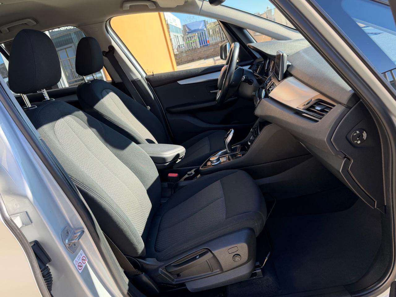 Bmw 2er Active Tourer 220d Sport aut.