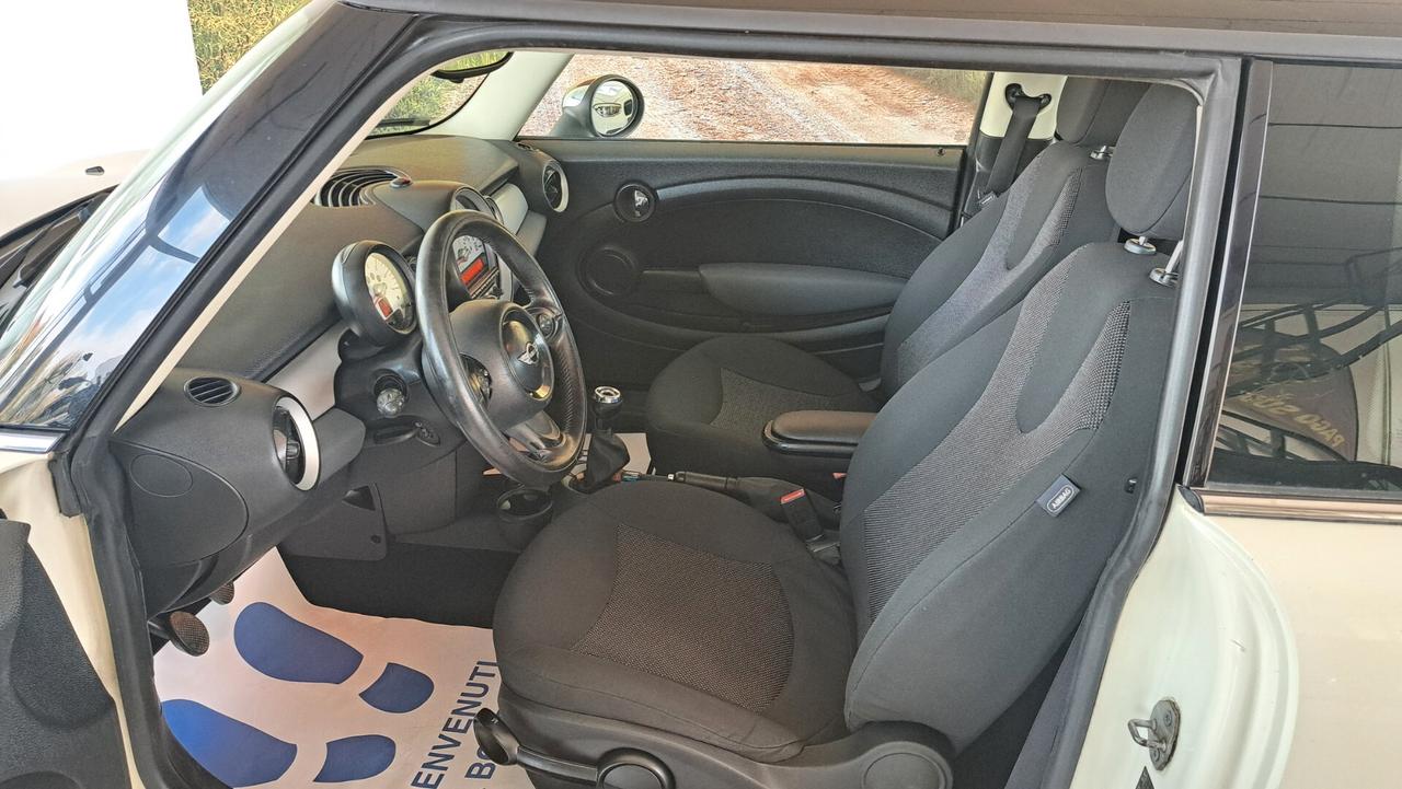 Mini 1.6 16V Cooper D