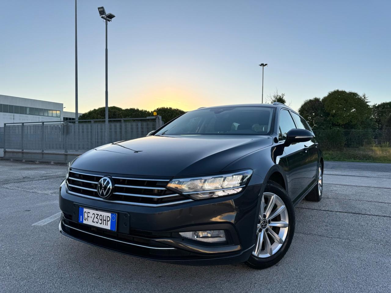VOLKSWAGEN PASSAT 2.0 Tdi 150CV - Led Carplay 17