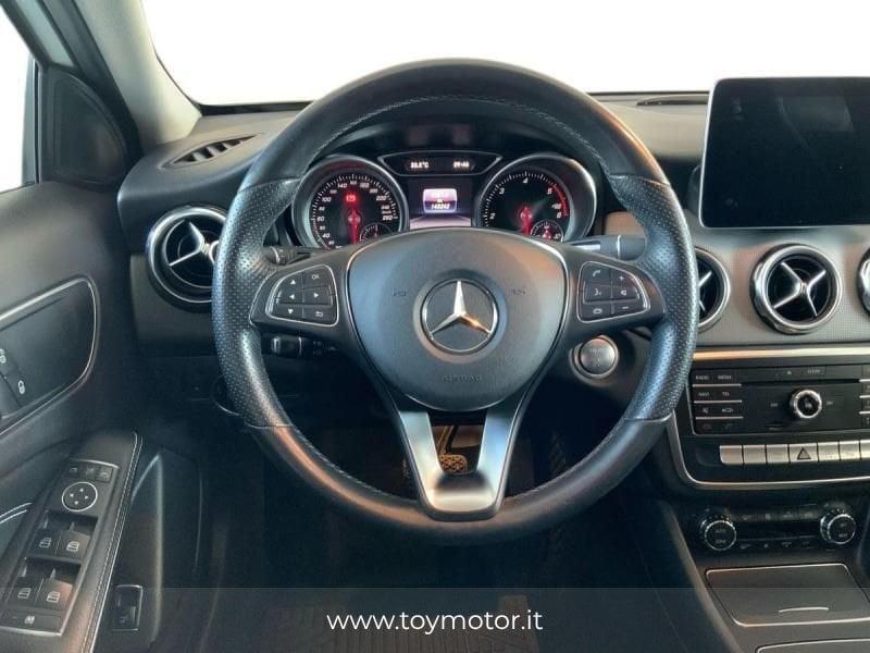 Mercedes-Benz GLA (X156) 200 d Automatic Sport
