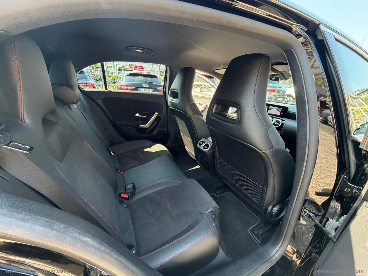 MERCEDES-BENZ A 160 Premium AMG LINE