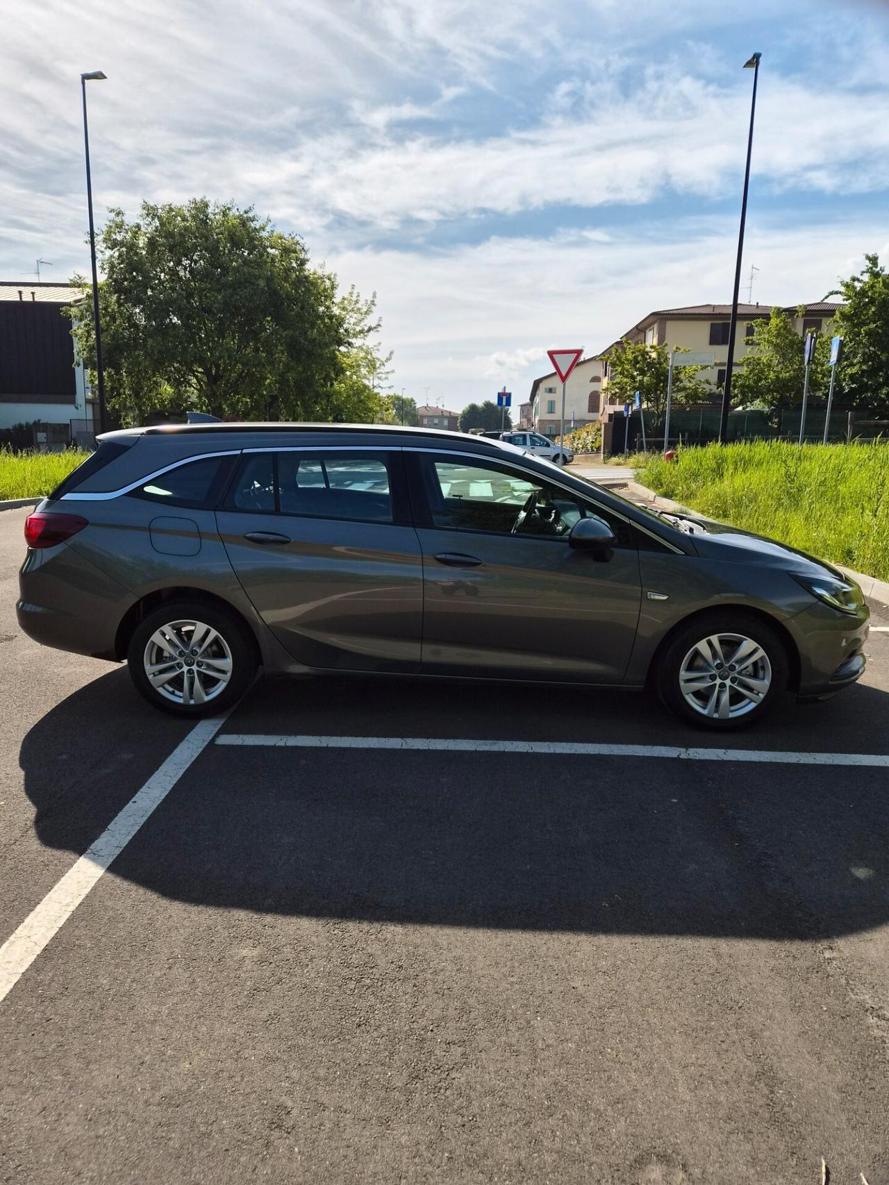 Opel Astra 1.6 CDTi 110CV Start&Stop Sports Tourer Business