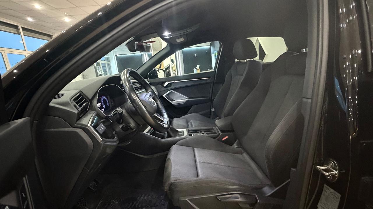 Audi Q3 SPB 35 TFSI S line edition