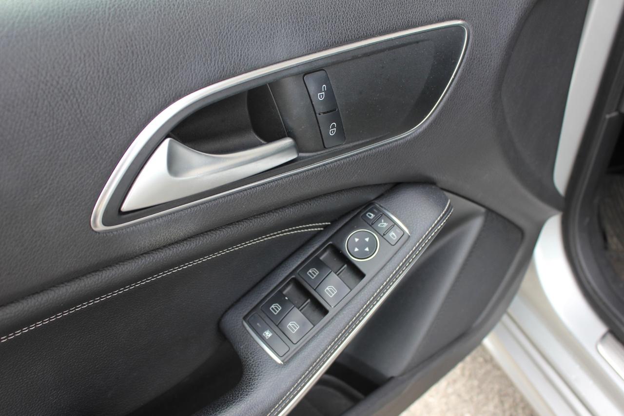 Mercedes-benz A 180 CDI Sport NAVY MISTO PELLE