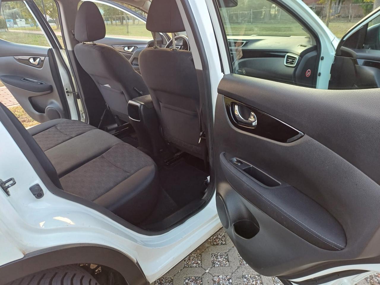 Nissan Qashqai 1.5 dCi Visia ANNO 2014